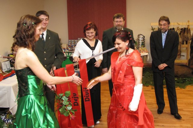 Ples_4_C_CLA_Trutnov_5_2_2011 (32)